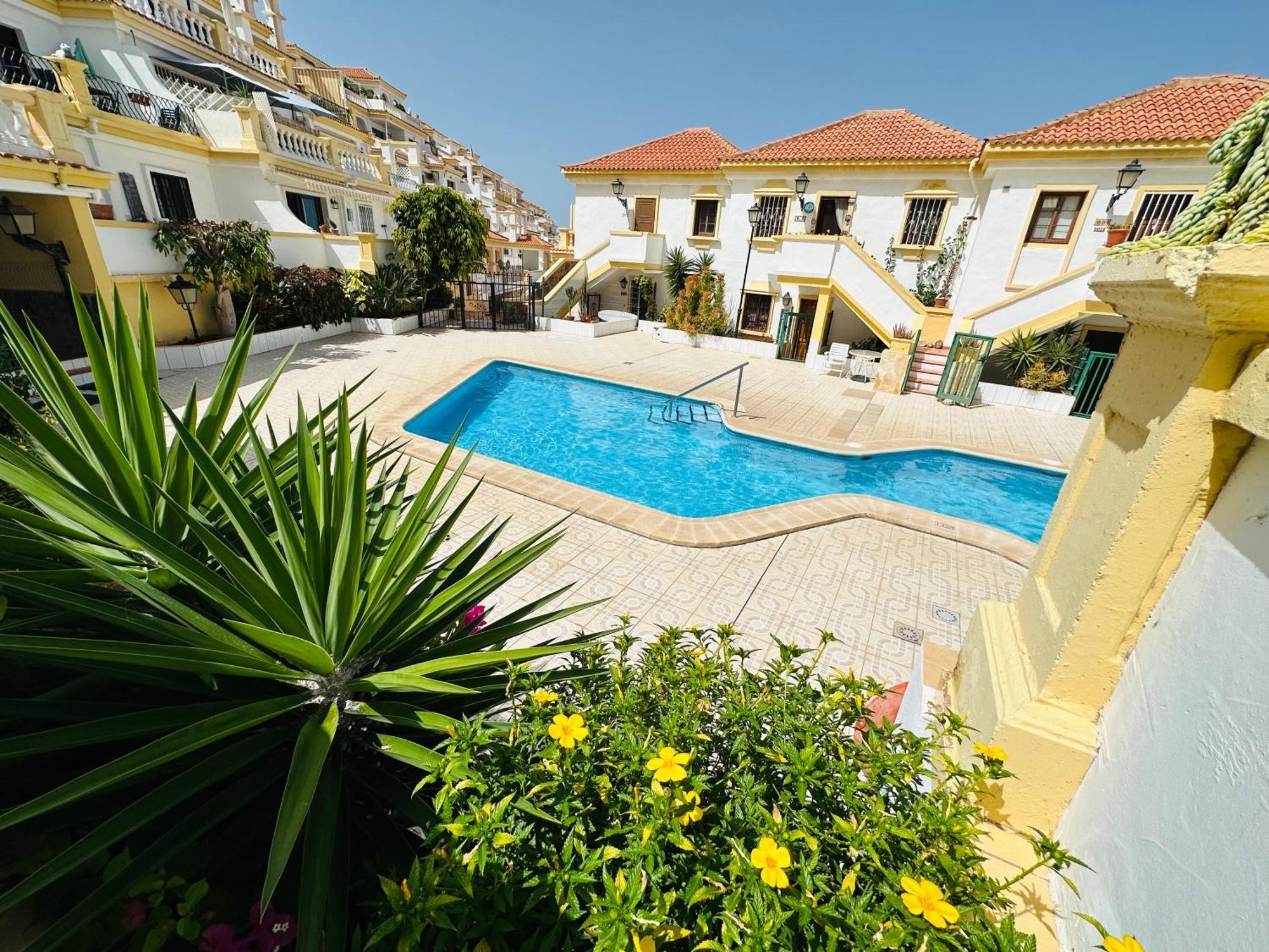 Windsor Park Spacious Apartment In Costa Adeje Exterior photo